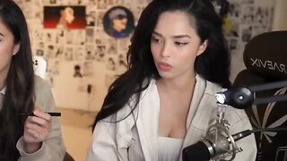 Offlinetv Girls: Rae - more white top #2