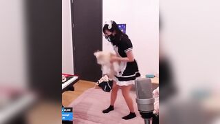 Offlinetv Girls: Lilypichu as a maid #2