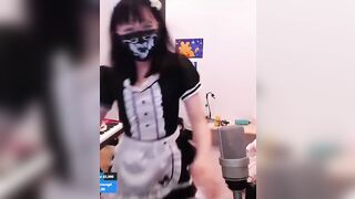 Offlinetv Girls: Lilypichu as a maid #3