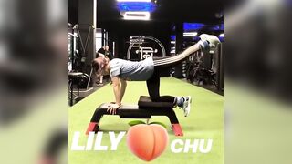 Offlinetv Girls: Lily working out #2