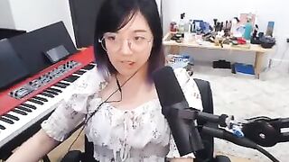 Offlinetv Girls: Lily with the longest lip bite #2