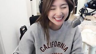 Offlinetv Girls: Just Janet being the prettiest girl. #3