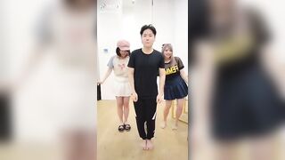 Offlinetv Girls: Lily, Toast, and Yvonne dancing #2