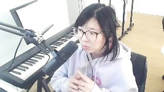 Offlinetv Girls: Cute Lily! #3