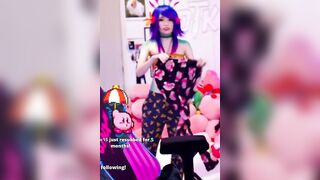 Offlinetv Girls: Emiru Pizza Pants ♥️♥️ #4