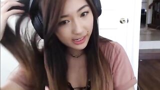 Offlinetv Girls: Love this shirt ♥️♥️ #2