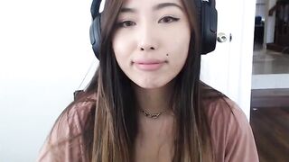 Offlinetv Girls: Love this shirt ♥️♥️ #4