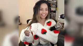 Offlinetv Girls: Rae in that white top again #2