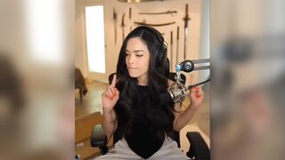 Offlinetv Girls: Rae talks about her valentines day photoshoot with bella #4