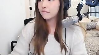 Offlinetv Girls: *lip bite* #3