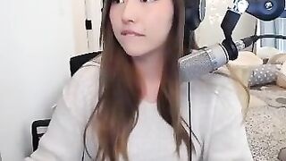 Offlinetv Girls: *lip bite* #4