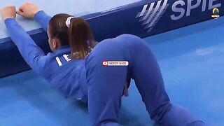 Olympic Games: Elisa Meneghini Full Stretching Video At The Italia Serie A #4