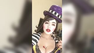 OMGCosplay: Mad Moxxi #4