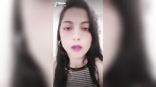 Latinas: Este video ya no está en su perfil, pero está buenísimo. #1